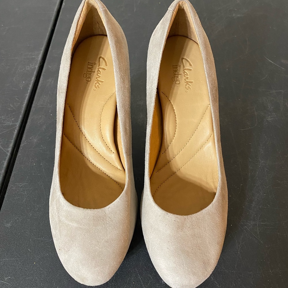 Indigo by Clark’s Suede Pumps